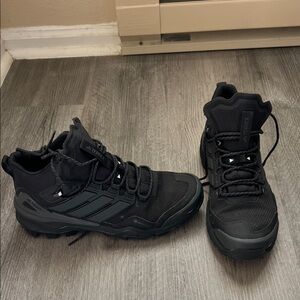 Adidas Men's Black Terrex skychaser ax5 Athletic Shoes